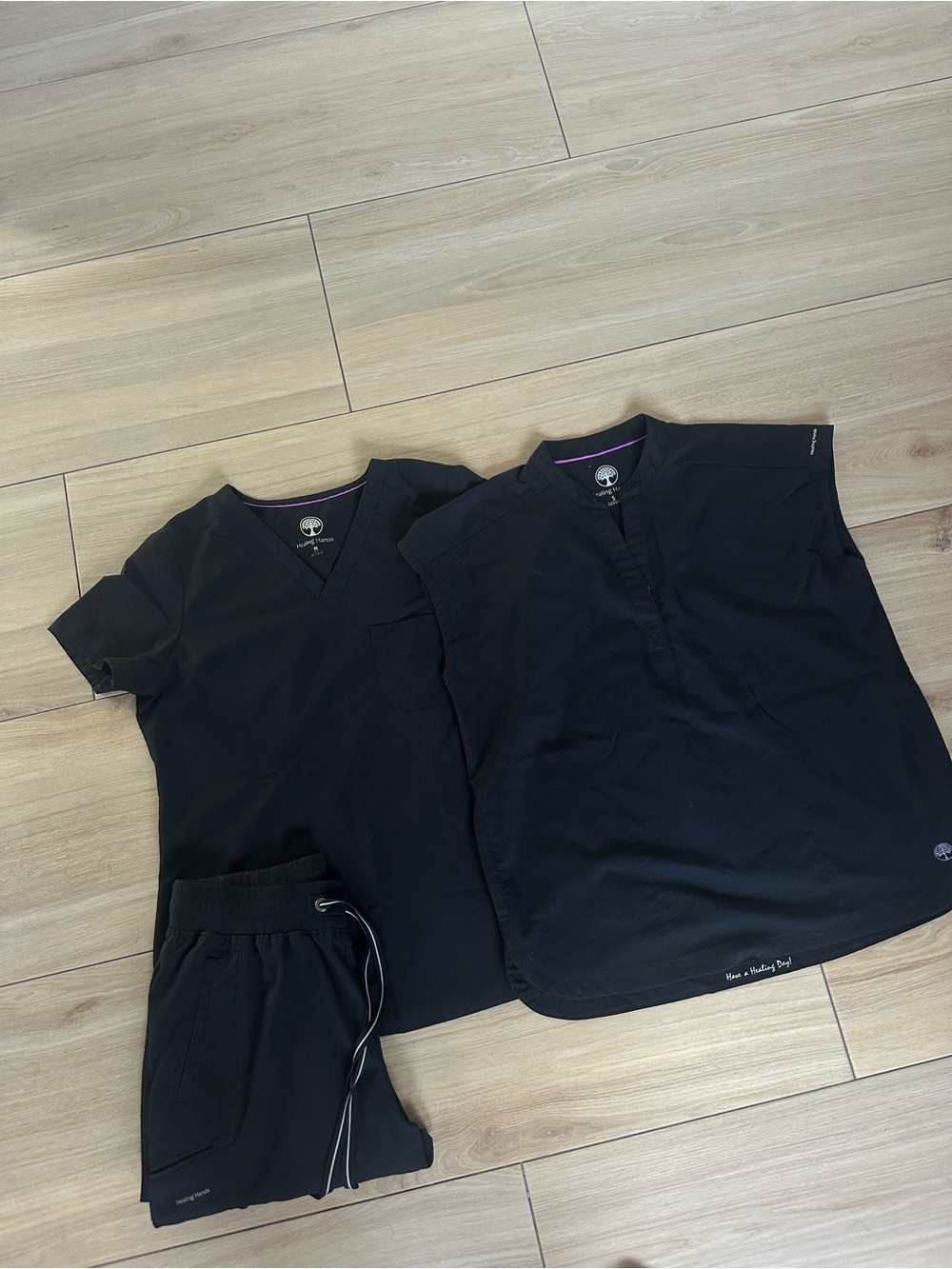 Healing Hands Black Scrub Set — 3 Pieces